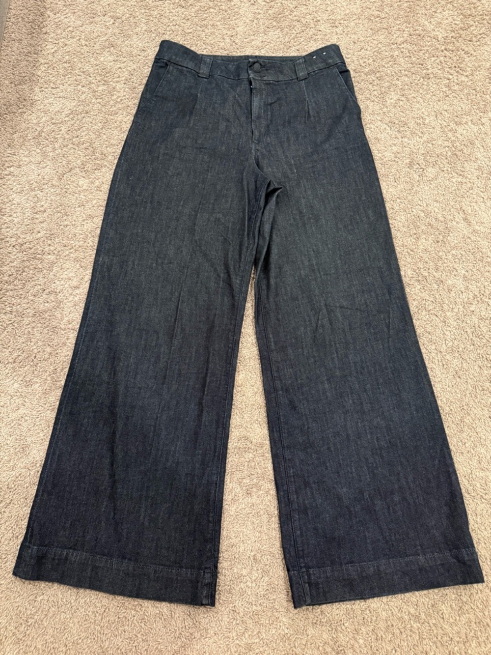 Express Super High Rise Wide Leg Jeans, Dark Wash, Sz 16 Long